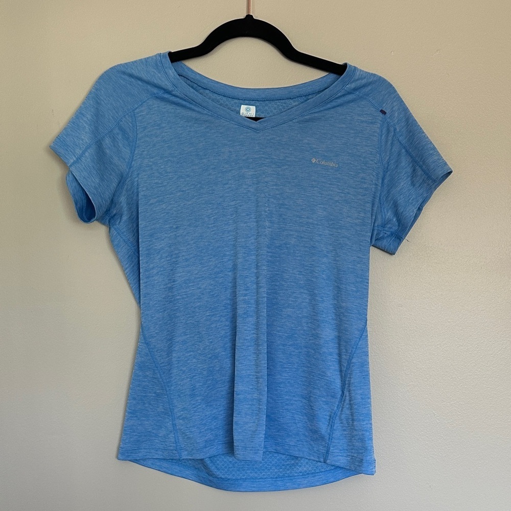 Columbia Women's Light Blue Short Sleeve Tee